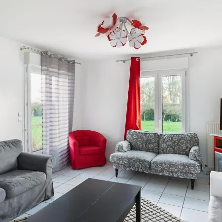 Quiet With Garden Holiday home Englesqueville-la-Percee
